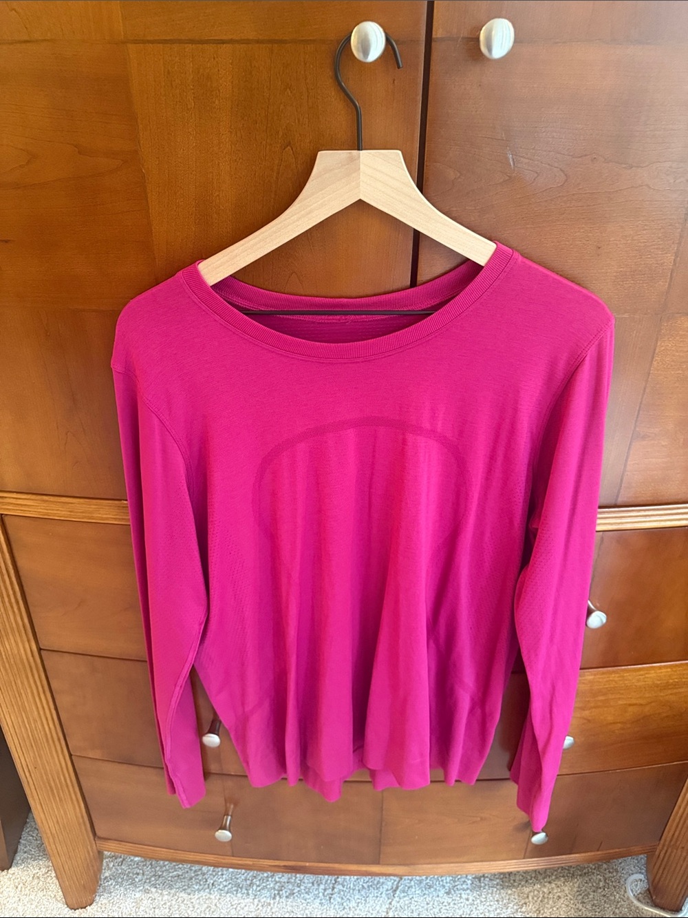 EUC lululemon athletica Long Sleeve Crew Top - Magenta Pink
